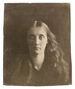 Julia Margaret Cameron. Julia Jackson (1867). Fundación Mapfre, Madrid, 2016.